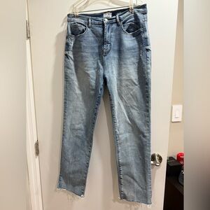 Kensie straight leg distressed jeans